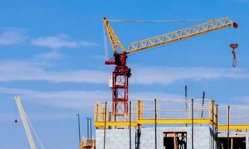 dźwigi budowlane