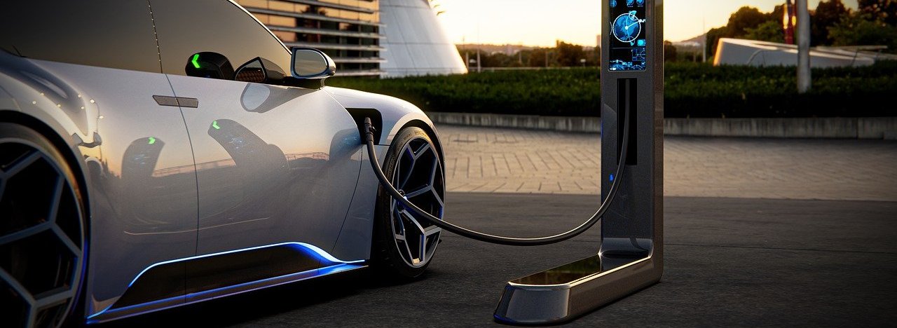 jakie uprawnienia do naprawy aut elektrycznych i hybrydowych?