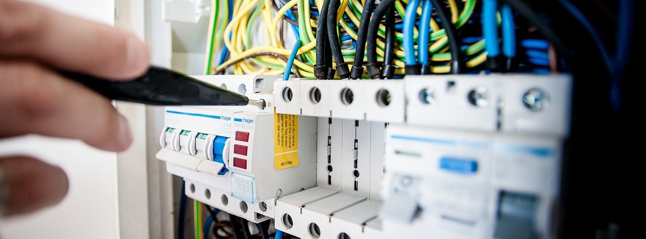 jakie uprawnienia na wykonywanie pomiarów elektrycznych?